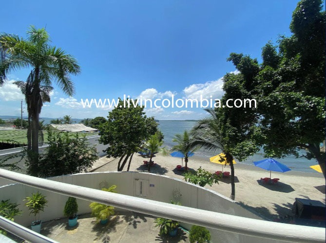 Caribbean Sunrise - Apartment with Direct Beach Access 1004